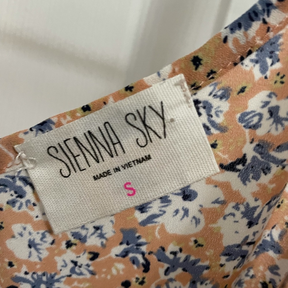 CUTE SHIRT - Picture 2 of 2